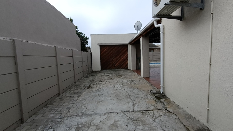 3 Bedroom Property for Sale in Highbury Western Cape